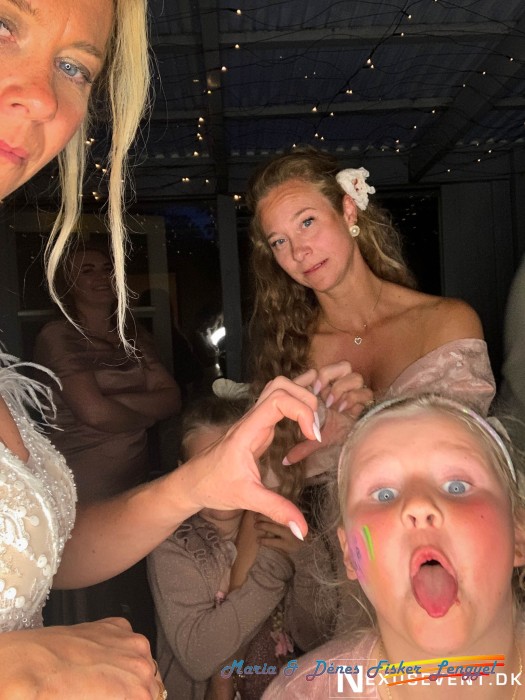 selfie maria denes
